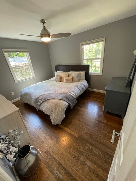 Building Photo - 7603 Cosgrove Pl