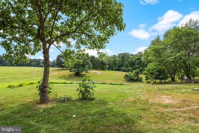 Building Photo - 18373 Lickey Mill Rd