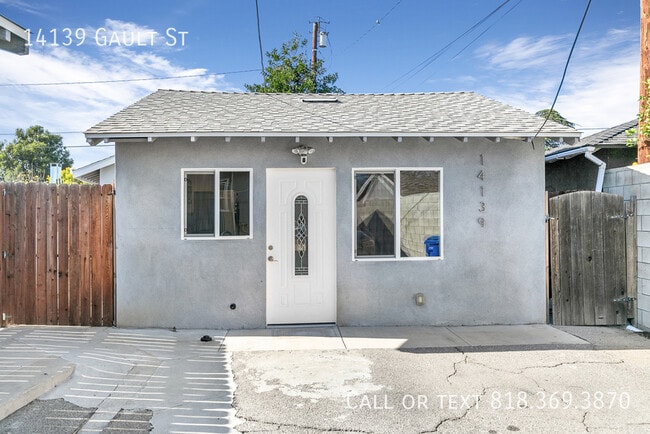 Building Photo - 14139 Gault St