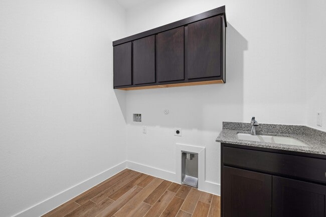 Building Photo - 112 Oakley Pass