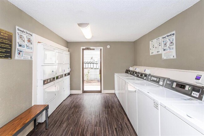 Building Photo - 707 El Dorado Blvd