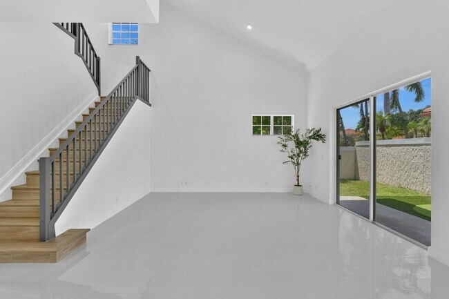 Building Photo - 36 Monterey Pointe Dr