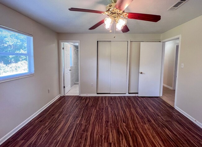 Building Photo - 3/2 House Near UF - Available mid-July 2026!