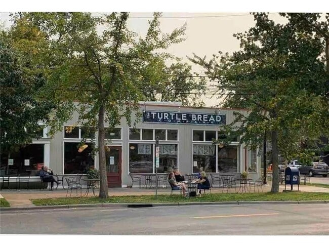 Building Photo - 3810 W 46th St