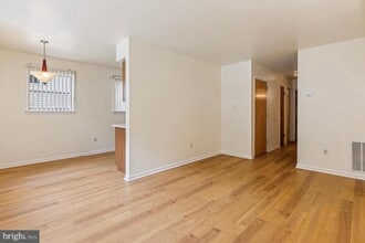 Building Photo - 223 Parker Ave