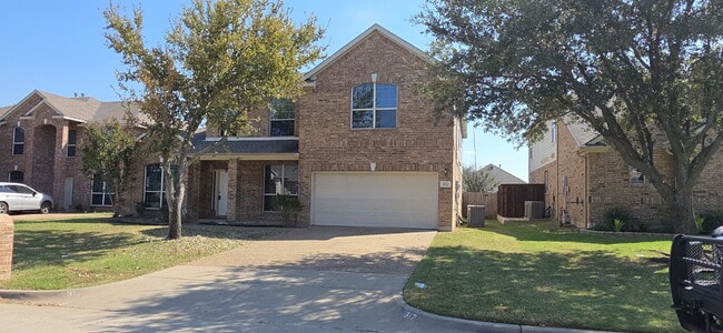 Building Photo - Expansive Mansfield Home with 5 Bedrooms, ...