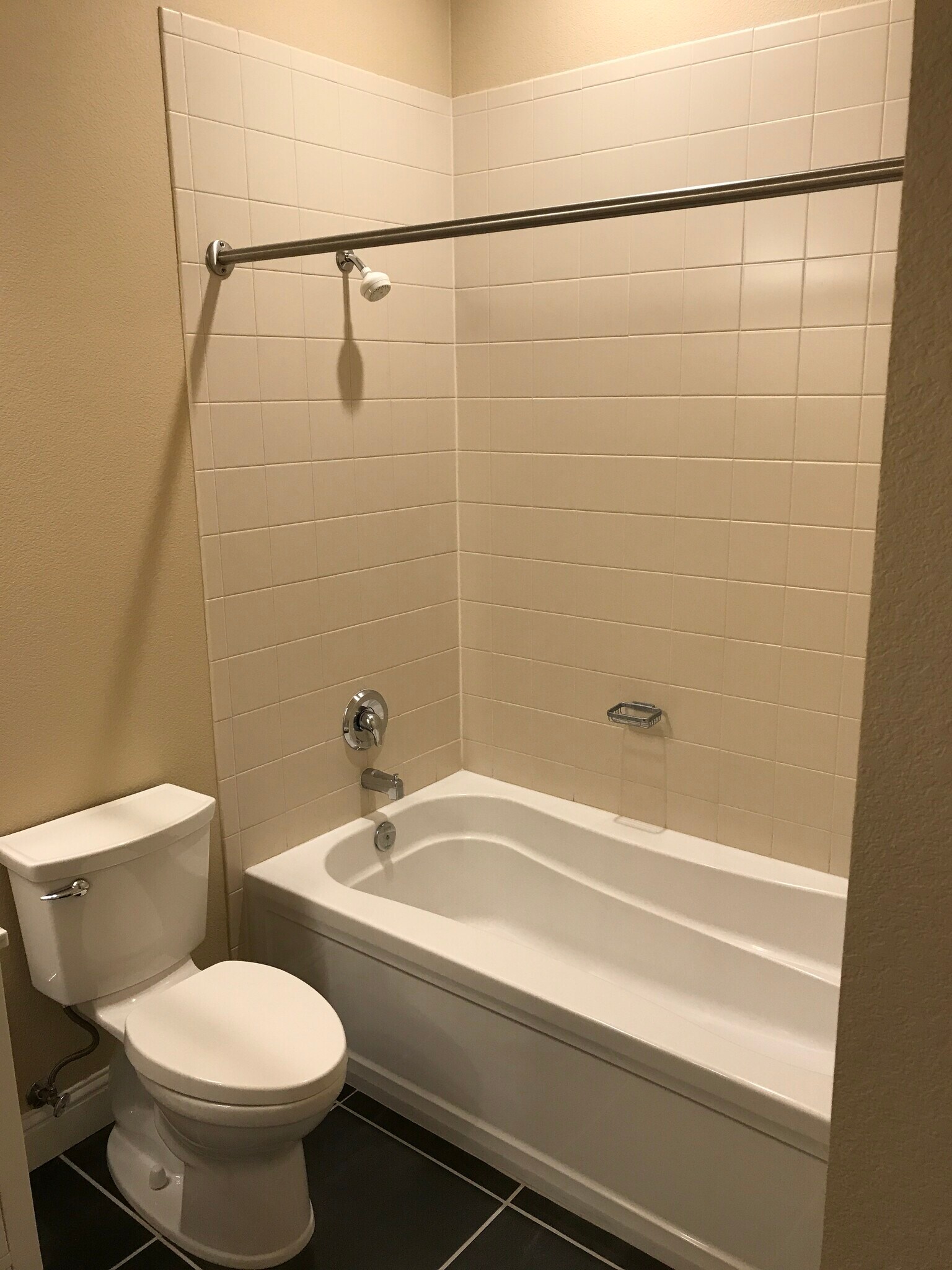 Building Photo - 5401 S Park Terrace Ave