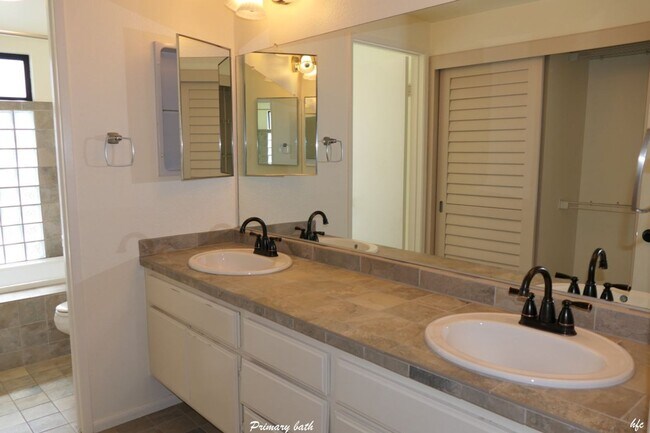 Building Photo - 2247 Mira Monte Cir W