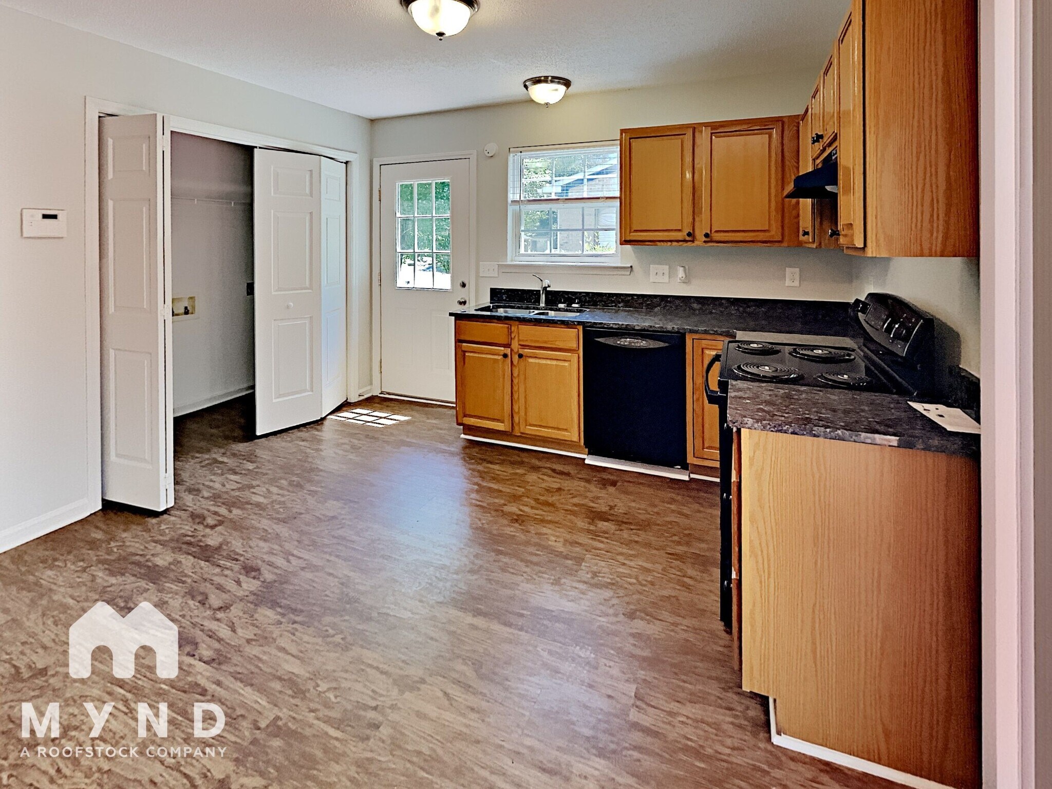 Building Photo - 1518 Lantern Pl