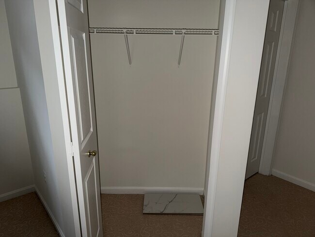 Building Photo - 4676 Deerwatch Dr