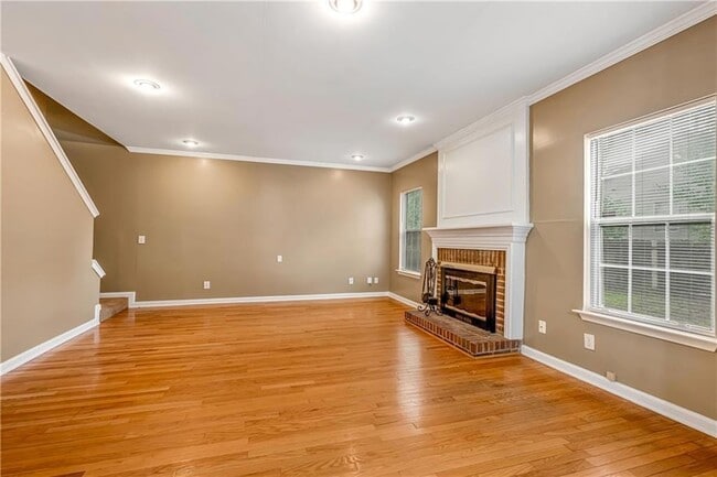 Building Photo - 4392 Windmoor Dr NW