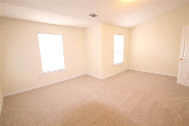 Building Photo - 3893 Grovemont Pl