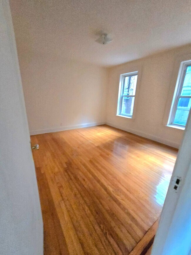 Building Photo - 40-21 67th St