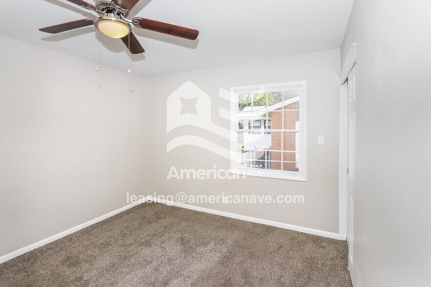 Building Photo - 106 Kingsnoll Dr