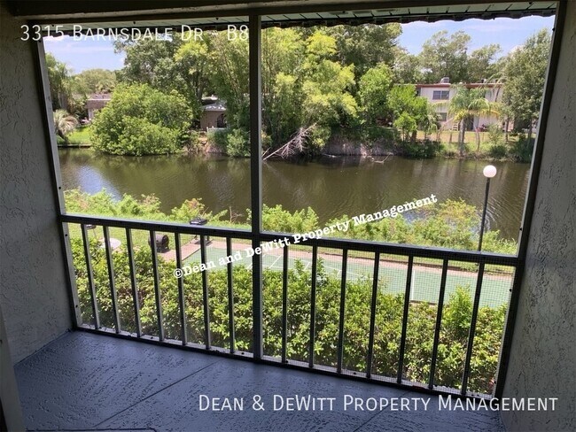 Building Photo - 3315 Barnsdale Dr