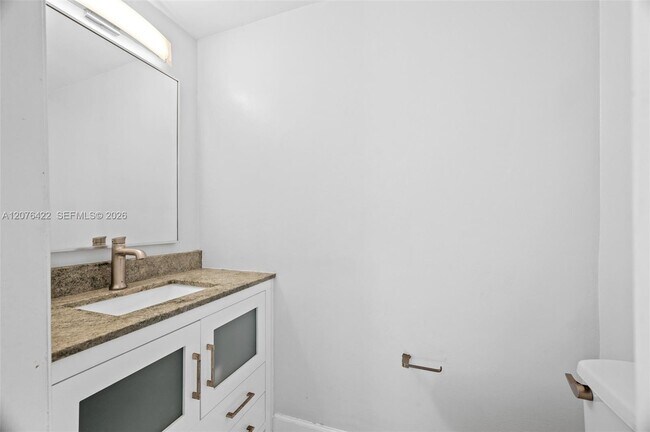 Building Photo - 7140 SW 111th Ct