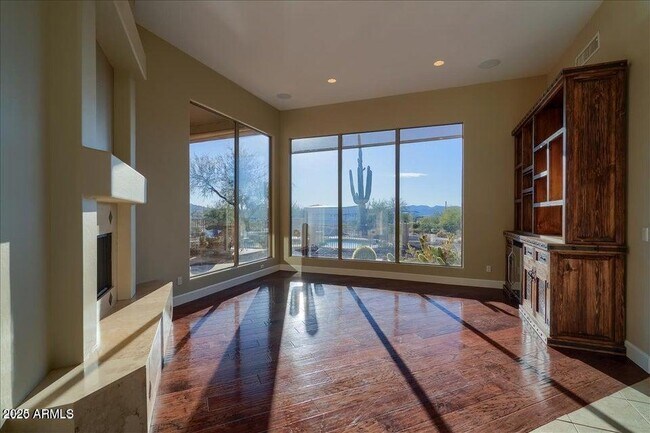 Building Photo - 6789 E Saber Rd