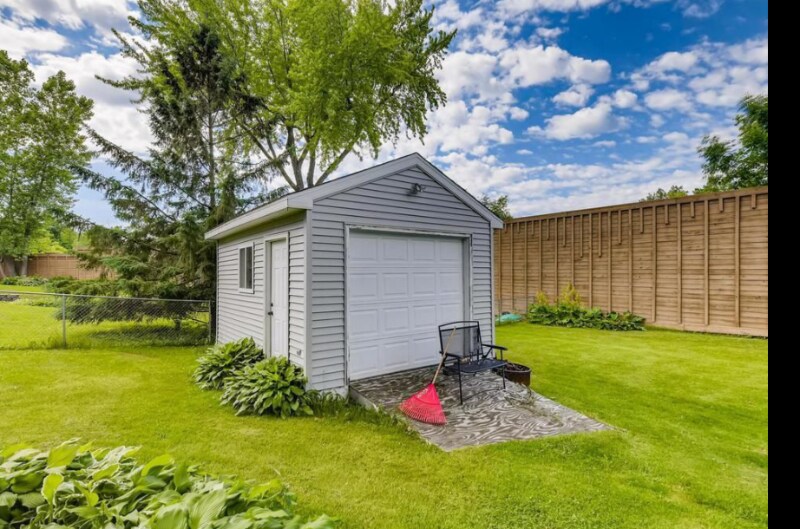 Building Photo - 2080 Orchard Ln