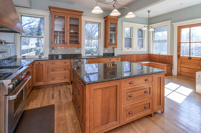 Building Photo - 54 Hodge Rd