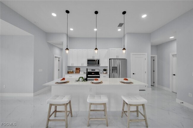 Building Photo - 3706 16th St W