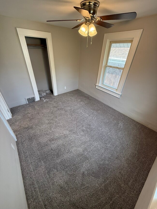 Building Photo - 1452 Honodle Ave