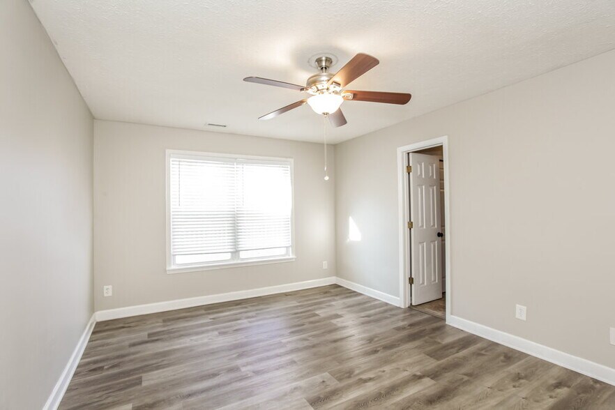 Building Photo - 5832 Outer Bank Rd