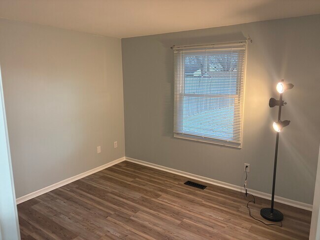 Building Photo - 8108 Newfield Dr