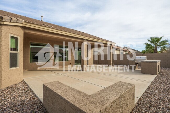 Building Photo - Gorgeous Well Cared For Home with a Casita in Robson Ranch