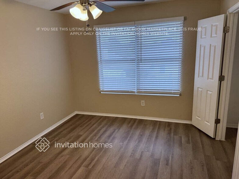 Building Photo - 7160 Little Mohican Dr