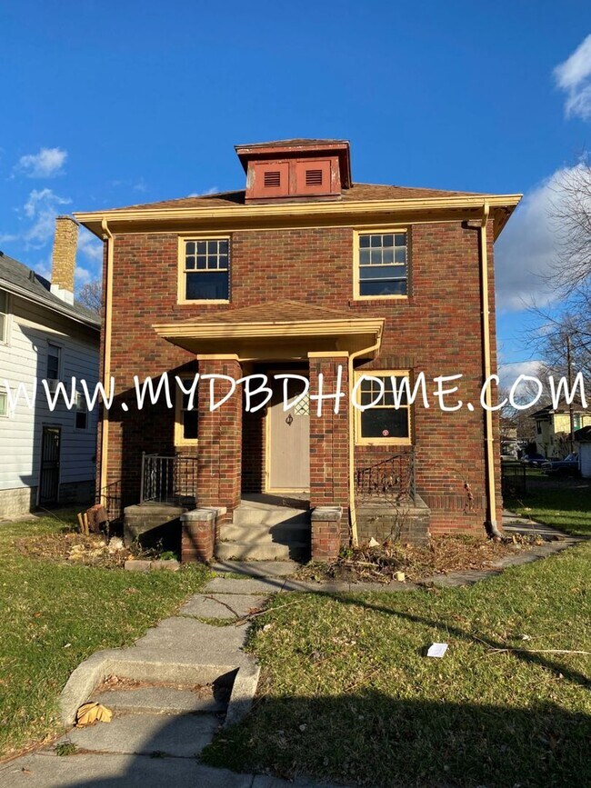 Primary Photo - 2905 Central Dr