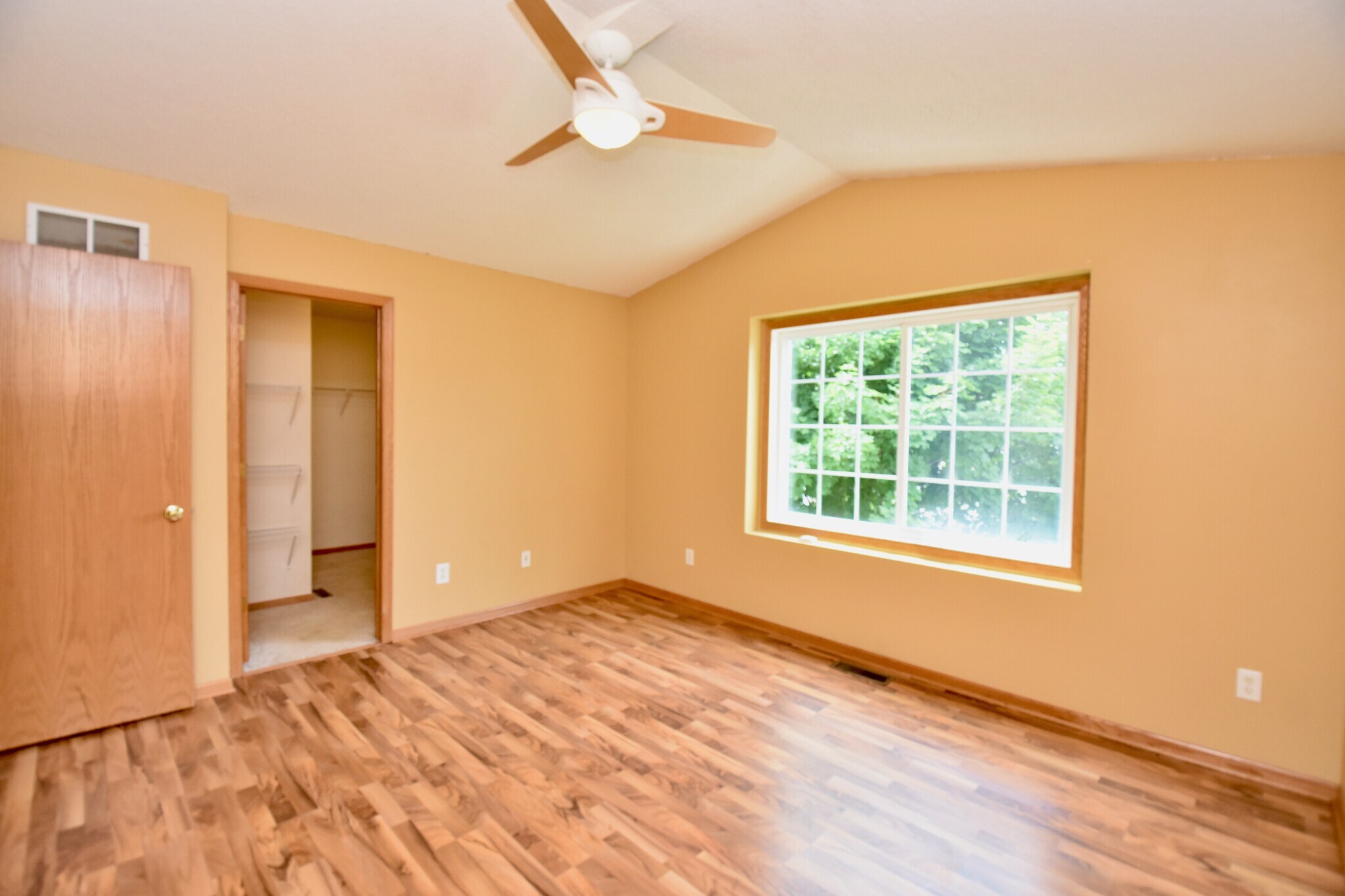 Building Photo - 411 Wilderness Dr