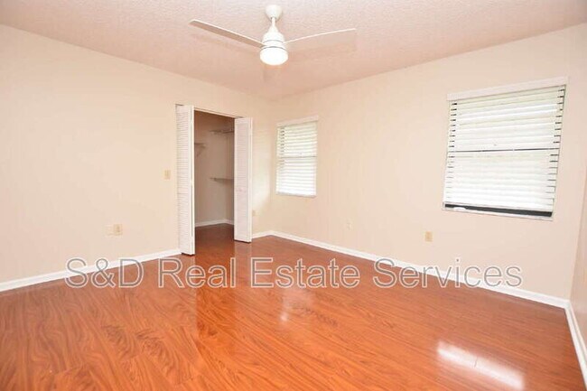 Building Photo - 2210 Harbor Town Ln