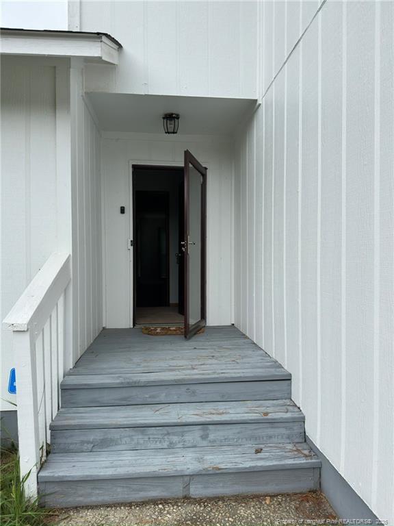 Building Photo - 5960 Laguna Dr