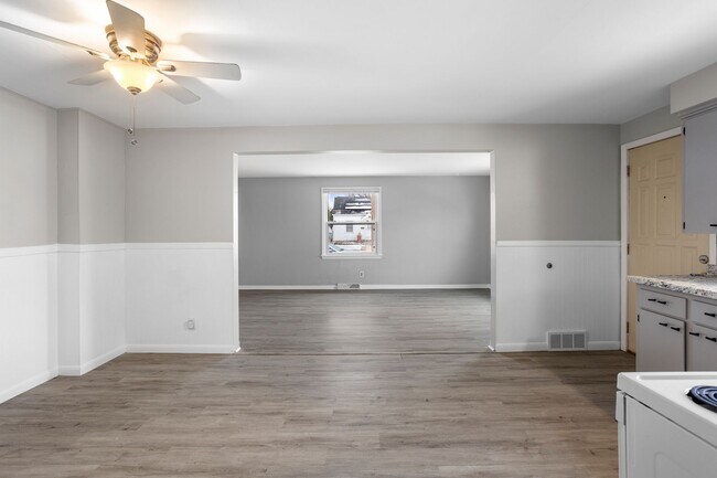 Primary Photo - 626/628 Ninth Street