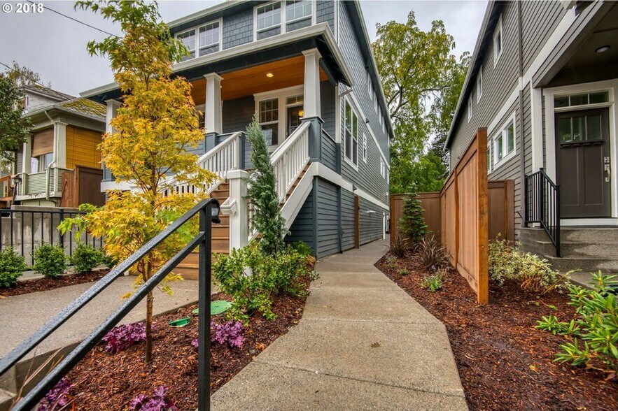 Building Photo - 3993 SE 36TH AVE