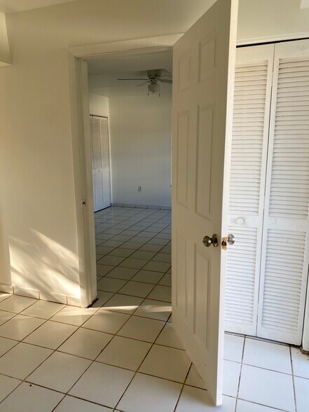 Building Photo - 1245 NW 26th St