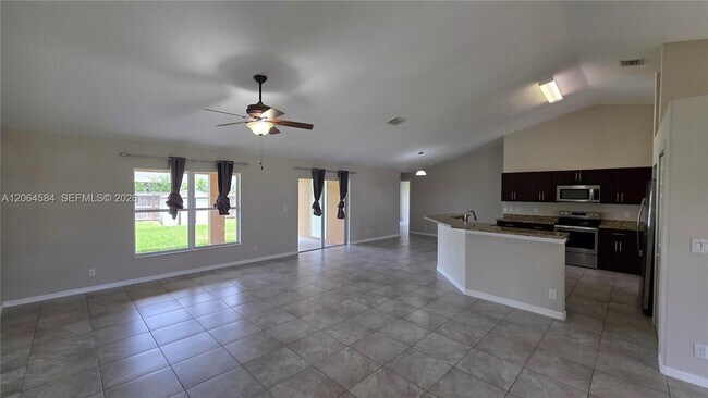 Building Photo - 151 SW S Wakefield Cir