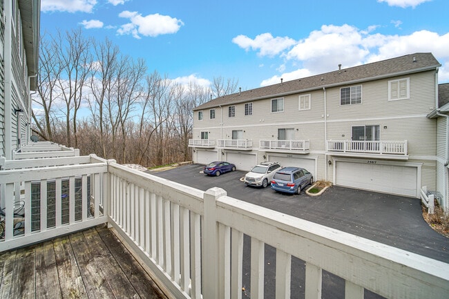 Building Photo - 3473 Ravinia Cir