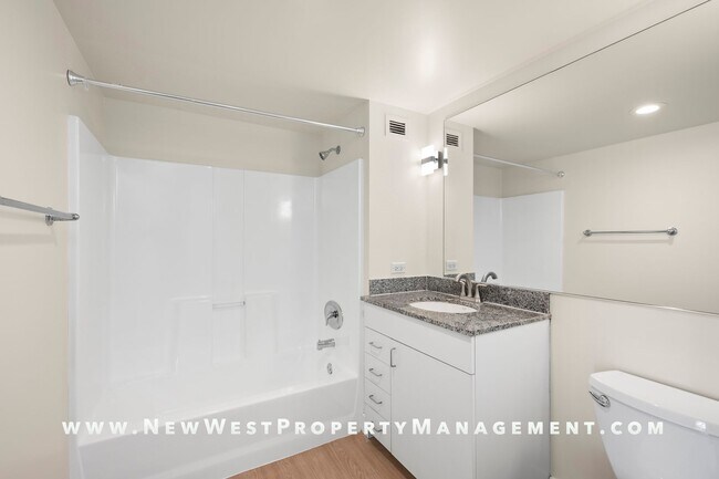 Building Photo - Light and Bright Little Italy 2-Bedroom at