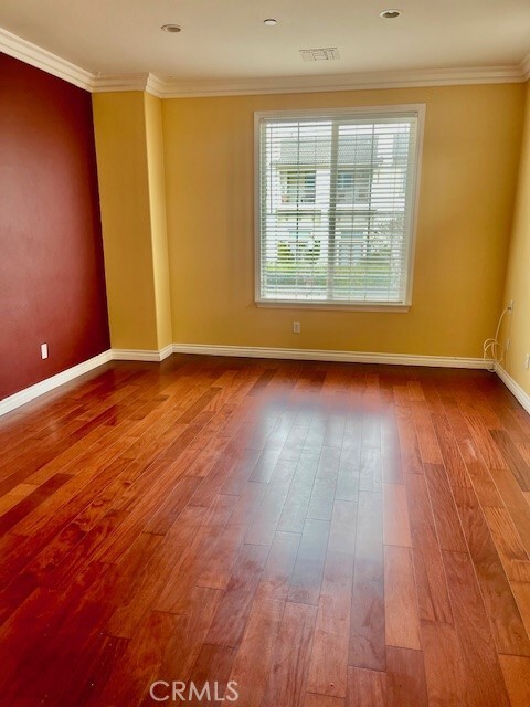 Building Photo - 1211 Chesapeake Dr