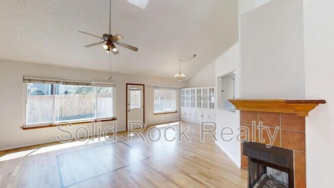 Building Photo - 3483 Mountainside Dr