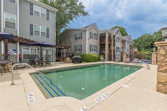 Building Photo - 304 Madison Ct