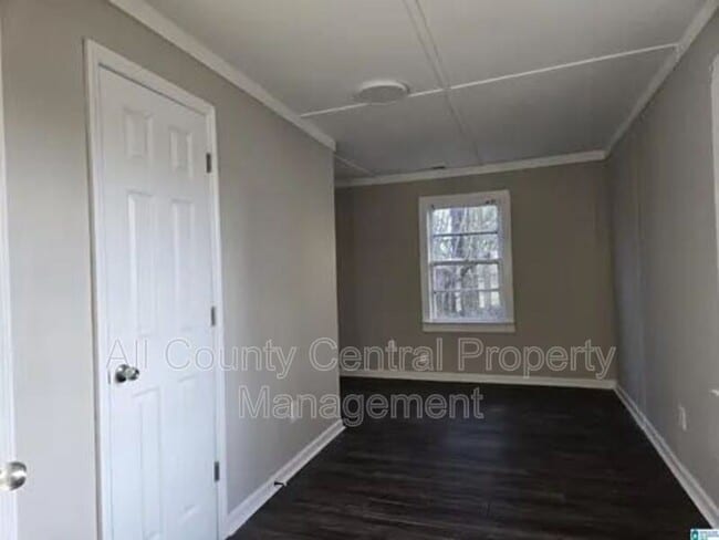 Building Photo - 112 Beck Dr