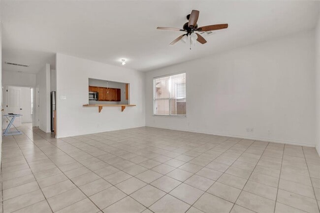 Building Photo - 112 Sandstone Dr