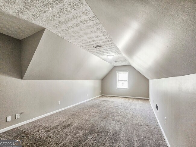 Building Photo - 768 Wilkes Dr