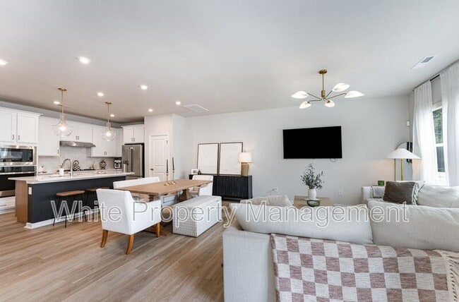Building Photo - 514 Myrick Aly