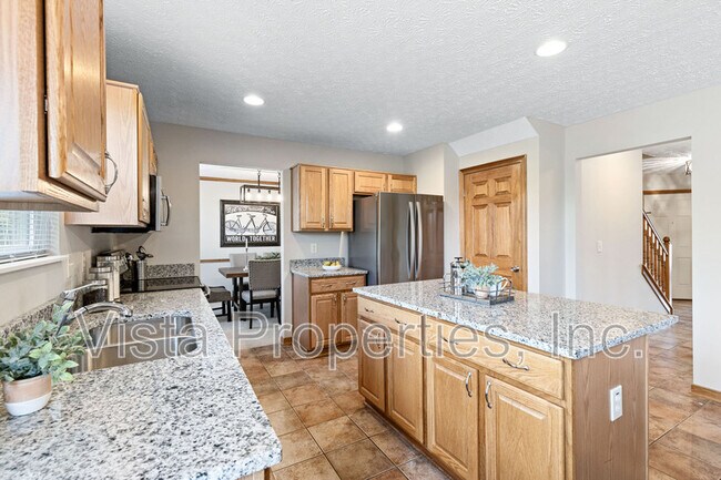 Building Photo - 7225 Bromfield Dr