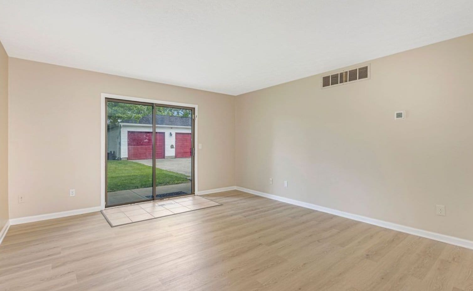 Building Photo - 8358-8364 Washington Village Dr