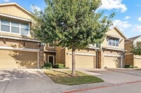 Building Photo - 1620 Bryant Dr