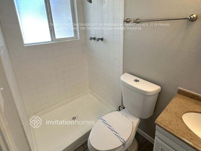 Building Photo - 3826 W Bloomfield Rd